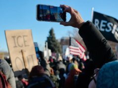 Como ser inteligente com seu telefone no próximo protesto que você participar