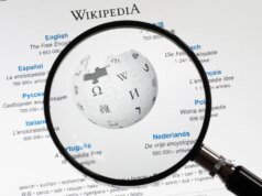 Wikipedia proíbe conteúdo gerado por IA, com apenas duas exceções