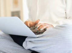 Compare ChatGPT, Gemini e muito mais lado a lado com esta ferramenta de IA