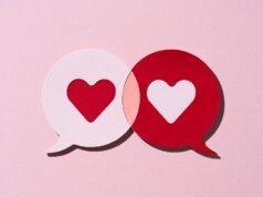 Adult Friend Finder vs. Tinder: como eles se comparam aos aplicativos de conexão