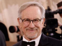 Steven Spielberg diz que os comentários alienígenas de Barack Obama são ótimos para o Dia da Divulgação