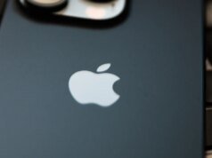 Hackers atacam milhões de iPhones com o novo spyware DarkSword