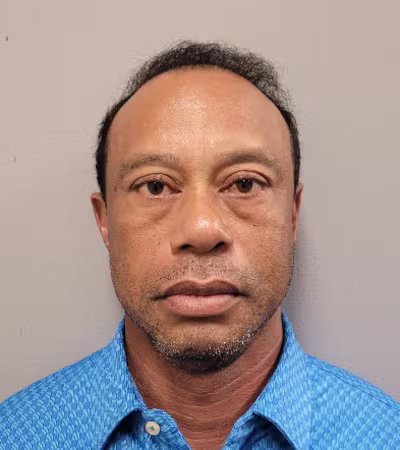 Arrêté após um acidente: a foto judiciária de Tiger Woods torna-se pública
