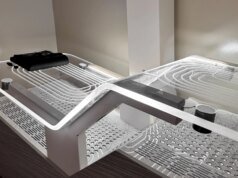 Esta câmara de luz vermelha de US$ 160 mil deixou meu corpo inteiro zumbindo