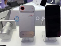 Experimentei o conceito de telefone modular da Tecno no MWC – e rapidamente ficou estranho