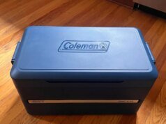 O primeiro refrigerador rígido dobrável do mundo chegou, bem a tempo para os churrascos de verão