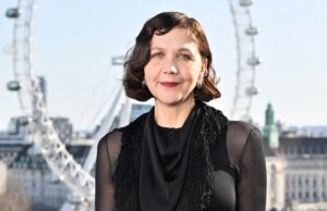 Maggie Gyllenhaal fala sobre a direção do irmão Jake Gyllenhaal pela primeira vez em ‘A Noiva!’ e primeiros sentimentos de inveja em sua carreira