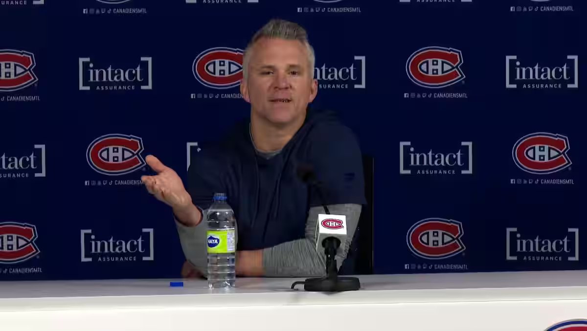 Martin St-Louis impaciente: «L’entraîneur n’a pas le privilège de la question»
