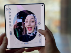 Vídeo prático do Motorola Razr Fold: design elegante com acabamento luxuoso