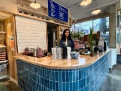 Dois trabalhadores de tecnologia colocaram-no off-line e abriram uma cafeteria em Seattle que a IA não consegue replicar