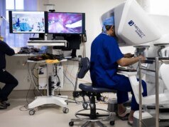 Cirurgia remota com robô remove câncer a 2.400 quilômetros de distância