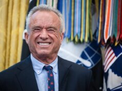 RFK Jr. diz a Joe Rogan que está prestes a liberar 14 peptídeos proibidos