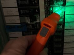 Esta verificação de circuito de 5 minutos revelou um problema de fiação doméstica que eu não tinha ideia