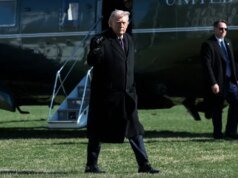 O carro da coalizão está em rota intensiva