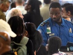 A semana: a crise de financiamento do DHS continua