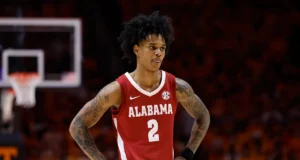 O advogado de Aden Holloway diz que o guarda espera retornar ao Alabama para a temporada 2026-27 após prisão por acusações criminais de drogas