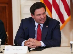 A luta pelo redistritamento da Flórida coloca Ron DeSantis de volta aos holofotes republicanos