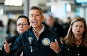 Nova York perde quase US$ 74 milhões por não revogar 33 mil licenças ilegais para caminhoneiros