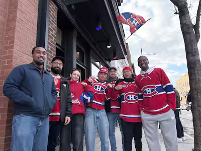 «Ça send la coupe!»: os partidários do Canadá espèrent un long parcours en series