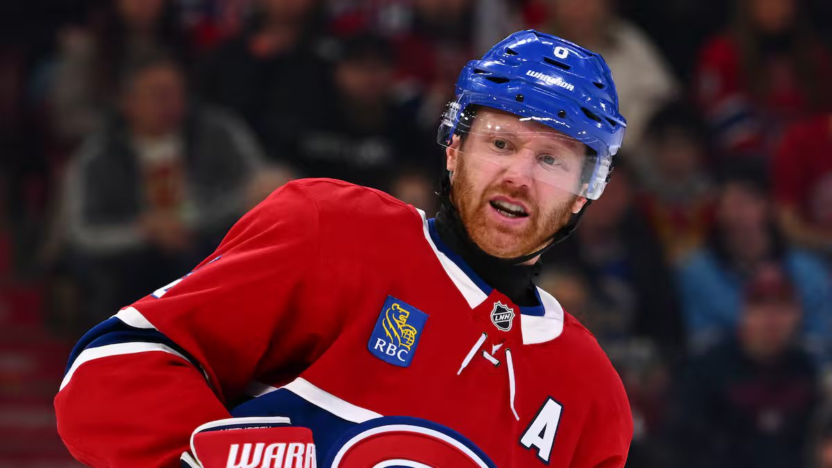 Mike Matheson enviou o troféu Jacques-Beauchamp-Molson