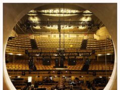 O desenhista de produção de ‘Esperando Godot’ sobre como uma viagem de metrô inspirou o cenário semelhante a um túnel