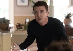 Frankie Muniz bate o caminhão da NASCAR ‘Malcolm in the Middle’ durante a corrida de Bristol: “Não vou recuar”