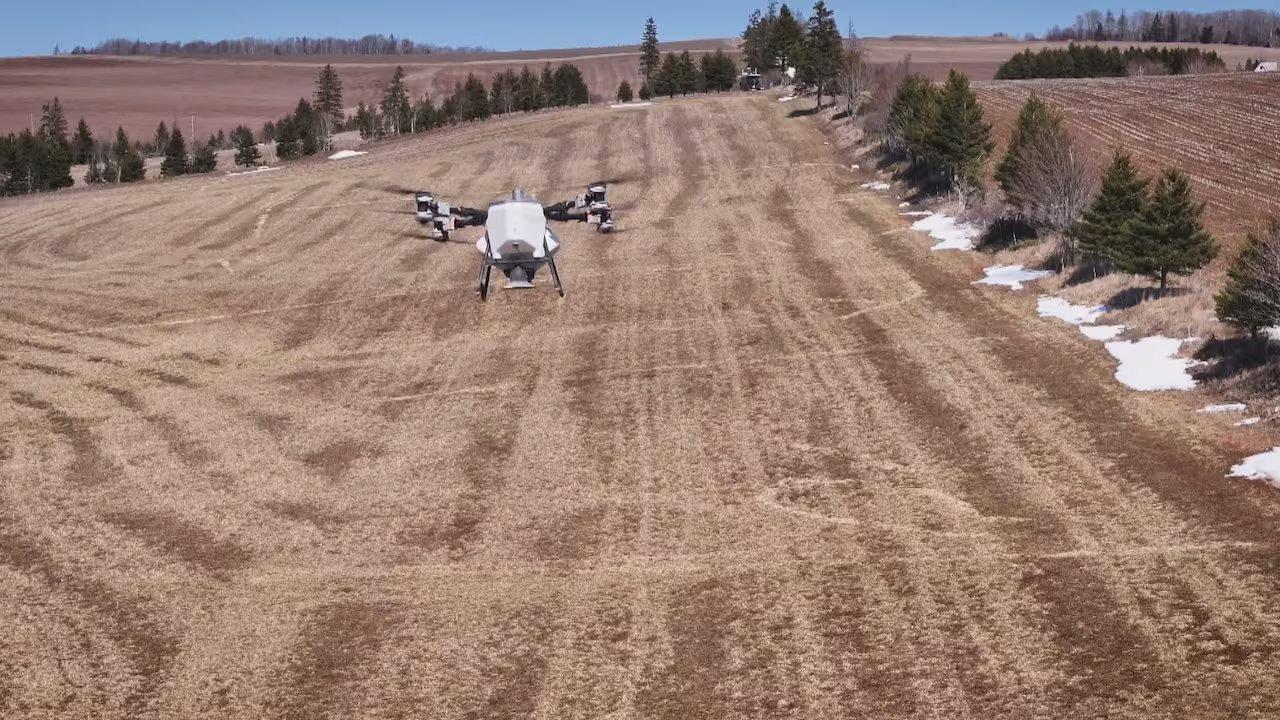 A semeadura com drones dá aos agricultores do PEI uma vantagem inicial na temporada