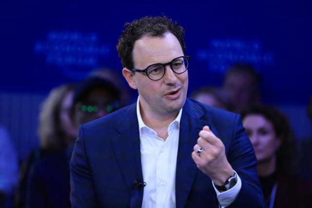 1777510636_GettyImages-2256664479.jpg