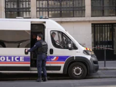 Promotores franceses pedem detenção de 4 suspeitos de plano frustrado de atentado ao Bank of America em Paris