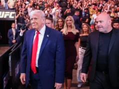 Trump bateu ao sorrir no UFC 327 ao lado de Marco Rubio e Ivanka enquanto as negociações de paz com o Irã fracassavam