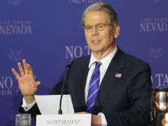 EUA estendem isenção às sanções petrolíferas russas para aliviar a escassez de guerra no Irã, apesar da negação de Bessent