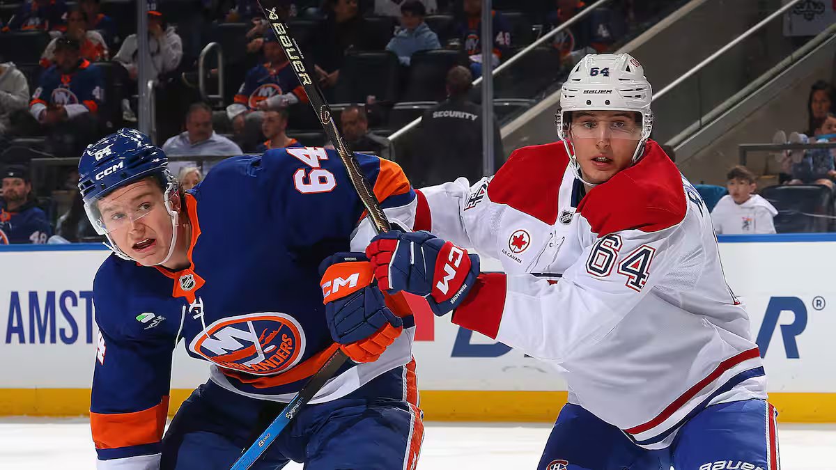 «Il est meilleur que Struble et Xhekaj»: David Reinbacher parece um déjà à sa place