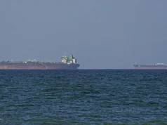 Petróleo volta a ultrapassar US$ 100 após fracasso das negociações de paz entre EUA e Irã