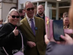 Farage abre portas à coligação conservadora