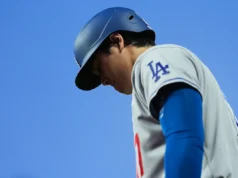 Shohei Ohtani pode ficar fora da escalação durante mais lançamentos, diz o técnico dos Dodgers