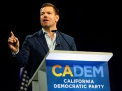 Eric Swalwell, candidato a governador da Califórnia, nega acusações de agressão sexual