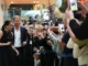 Príncipe Harry e Meghan chegam à Austrália para uma visita discreta e com financiamento privado