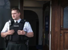 O ator de Hope Street, Finnian Garbutt, morre aos 28 anos