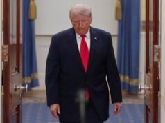 Trump diz que forças dos EUA estão “limpando” Estreito de Ormuz