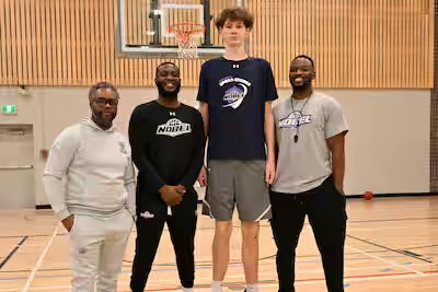 «On voit en lui un enorme potentiel»: os agentes franceses à origem do filme «Le Rêve americain» assinaram o gigante quebequense Jérémy Gohier