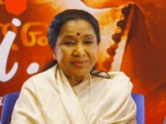 Asha Bhosle, uma das cantoras de Bollywood mais versáteis da Índia, morre aos 92 anos
