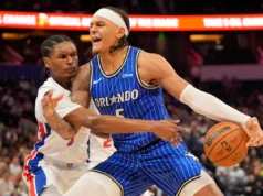 Playoffs da NBA: Magic nº 8 surpreende os Pistons com vitória wire-to-wire no jogo 1