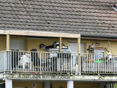 Menino francês encontrado trancado em uma van desde 2024, desnutrido e incapaz de andar