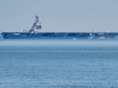 O porta-aviões USS Ford voltará para casa após uma implantação recorde