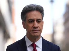 Os ministros negam que tenha sido tomada uma decisão sobre o projeto do campo de gás no Mar do Norte em meio à escalada dos preços