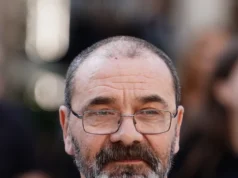 Criminoso sexual condenado por estupro após prisão injusta de homem inocente