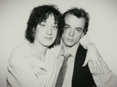 O legado da cantora do Rough Trade, Carole Pope, e a realidade da fama entram em foco no documentário ‘Antidiva’