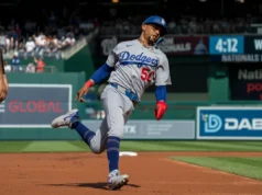 Mookie Betts dos Dodgers será submetido a ressonância magnética nas costas após eliminação no primeiro turno contra os nacionais, diz Dave Roberts