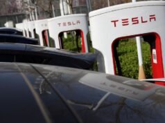 As entregas da Tesla no primeiro trimestre provavelmente cairão sequencialmente à medida que a demanda por EV diminui