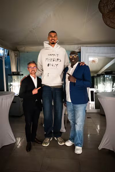 A incroyable história de dois agentes franceses que pris d’assaut a NBA, em um filme para ver